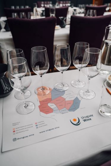 Uruguay presents biggest and most diverse tasting to UK trade